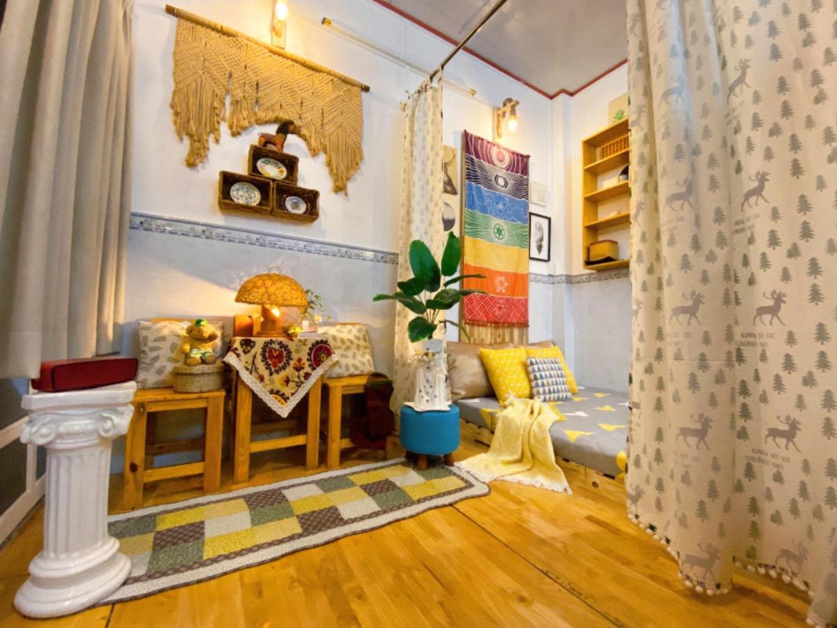 Maneki Neko Homestay - Nha Rieng Binh Yen, Am Cung مدينة هوشي منه المظهر الخارجي الصورة